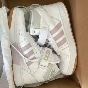 NEW!!! Adidas Women’s Postmove Mid Sneaker size 9 medium - these are authentic!